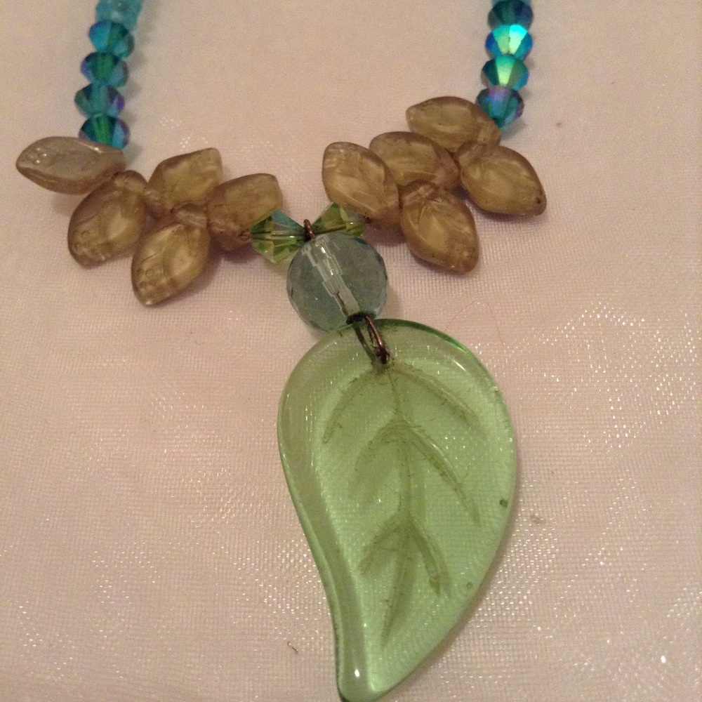 Necklace Ocean Colors Blue Green Lucite Like